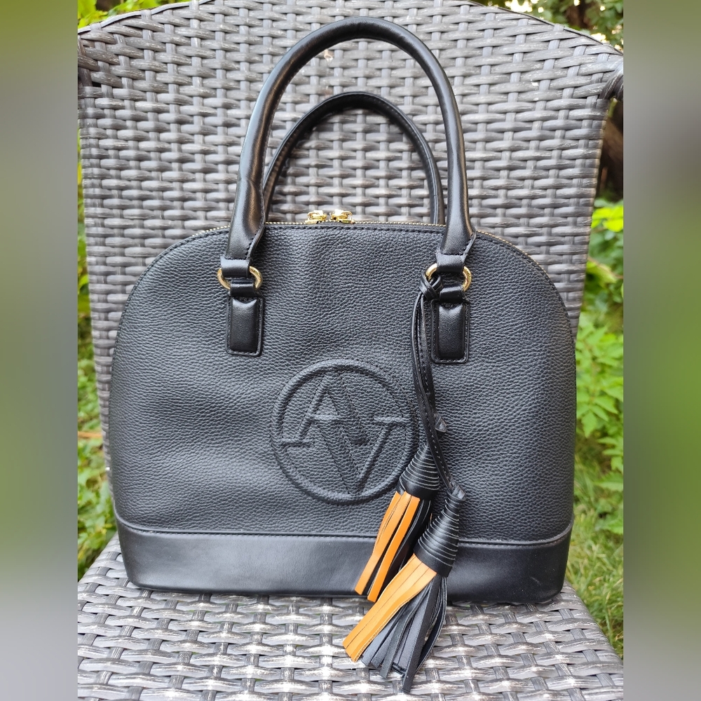 Adrienne Vittadini Signature Trapunto Collection Dome Satchel Black
